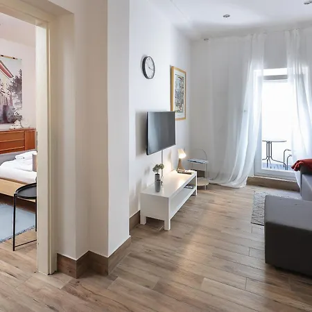 Feria 2 Οπατία